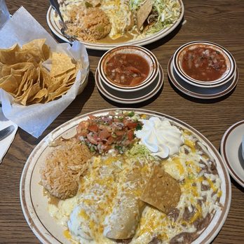 La Capilla Mexican Restaurant - Carnitas Enchiladas - Mexican Near Me - La Palma, California La Capilla Mexican Restaurant - Carnitas Enchiladas - Mexican Near Me - La Palma, California