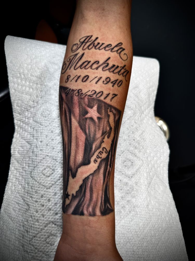 Saint City Tattoo Logo