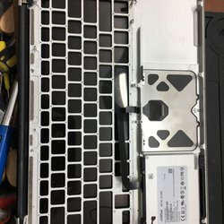 Cloud Electronic - MacBook Pro keybord
