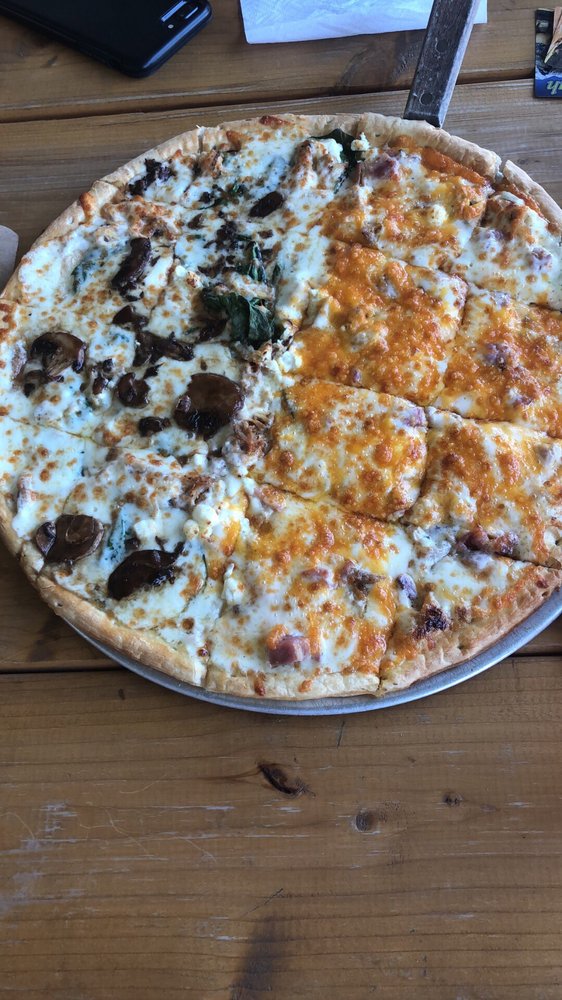 Farmette Pizza