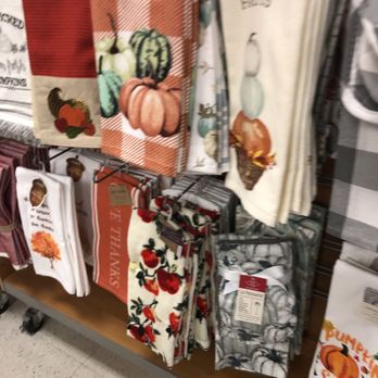 T J Maxx - Department Stores Near Me - Wethersfield, Connecticut