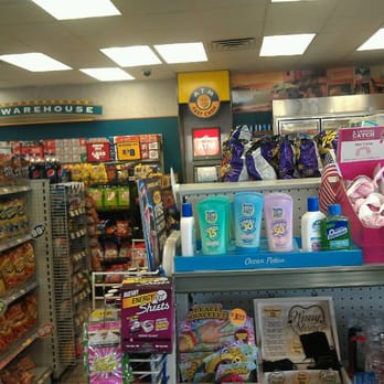 Valero - a view of a grocery store - Convenience Stores Near Me - Houston, Texas