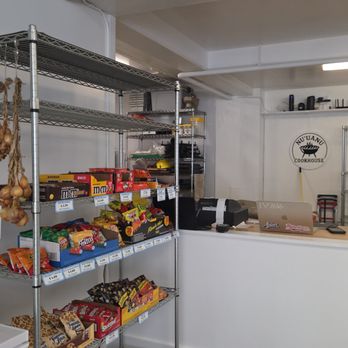 Nuuanu Cookhouse - Inside - Hawaiian Near Me - Urban Honolulu, Hawaii