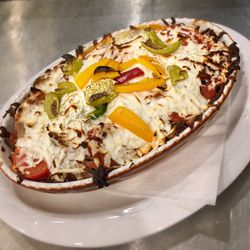 Volkans Bistro - Volkan Spezial Nudelgericht überbacken mit Weichkäse