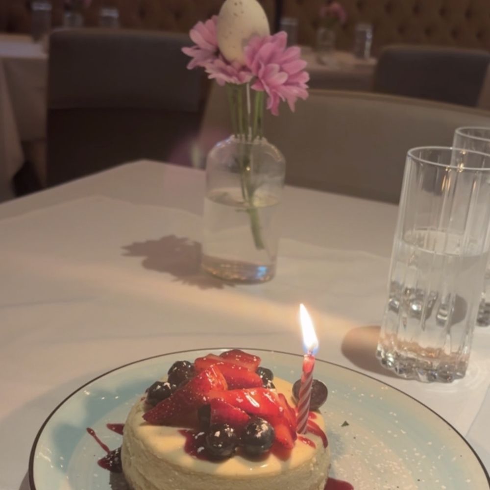Parc - How yall gonna seeee the StrAWberry CHEESEcakeee ! - New American Near Me - Detroit, Michigan Parc - How yall gonna seeee the StrAWberry CHEESEcakeee ! - New American Near Me - Detroit, Michigan