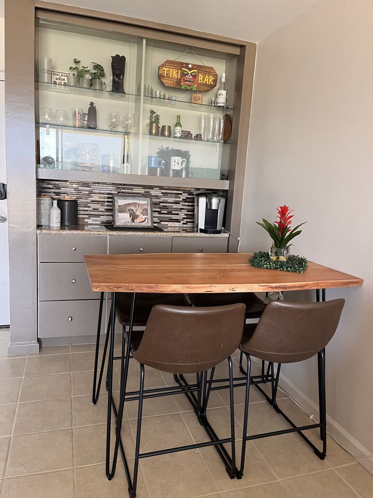 Slide of Hana Ho Painting