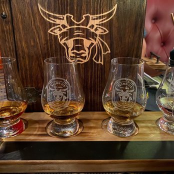 Blind Ox - Scotland flight of Whisky. I enjoyed 2 out of 3. - Tapas/Small Plates Near Me - Honolulu, Hawaii Blind Ox - Scotland flight of Whisky. I enjoyed 2 out of 3. - Tapas/Small Plates Near Me - Honolulu, Hawaii