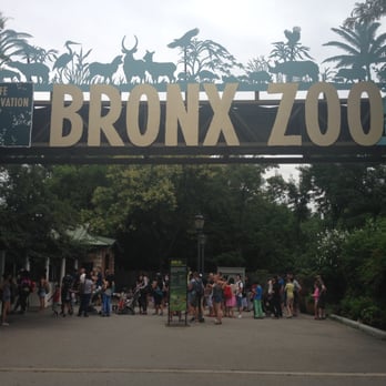 Bronx Zoo - Entrance - Zoos Near Me - Bronx, New York
