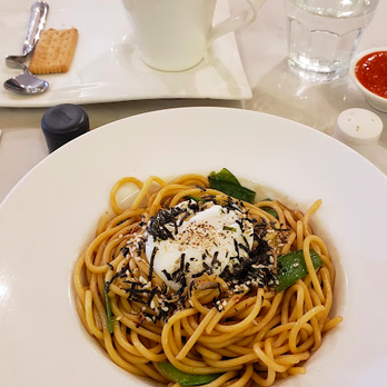 Light Cafe - Cafes Near Me - Toronto, Ontario