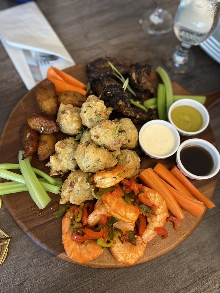 LAZ AUTHENTIC CUISINE Updated September 2024 14 Photos 48 Main