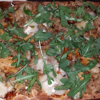 Farmer's Table - Cauliflower and Brie Flatbread...awesome!!! - Desserts Near Me - Boca Raton, Florida