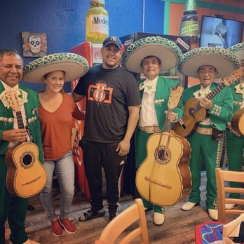 Los Tacos - Mariachi Time! - Mexican Near Me - Pembroke Pines, Florida