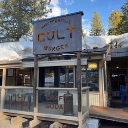 Cult Burger - Located in the mariani plaza