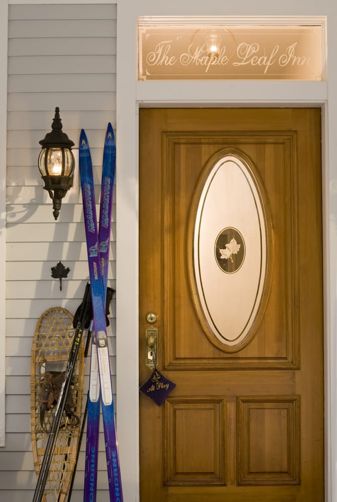 MAPLE LEAF INN Updated August 2024 12 Photos & 20 Reviews 5890 VT