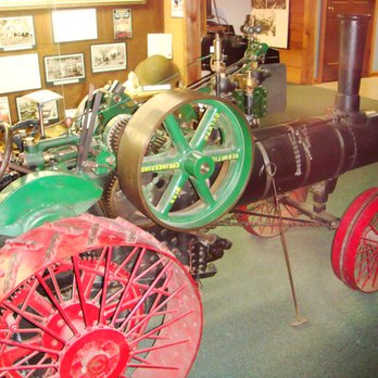 Forks Timber Museum - old tractor - Museums Near Me - Forks, Washington