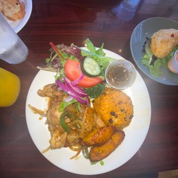 Bodega 1205 - Caribbean chicken and chicken empanada - Coffee & Tea Near Me - Columbus, Georgia
