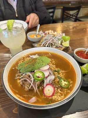 El Sazon Cocina & Tragos by null