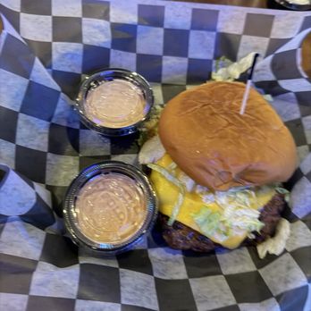 Goldie's Bar & Grill - Smash burger - Bars Near Me - West Des Moines, Iowa Goldie's Bar & Grill - Smash burger - Bars Near Me - West Des Moines, Iowa