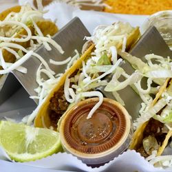 La Loteria - Ground beef Tacks