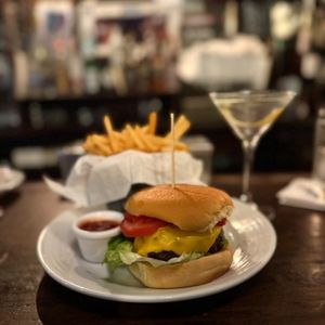 P.J. CLARKE’S - Updated January 2026 - 20 Photos - 424 W 33rd St, New ...