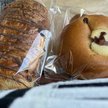 BRUG Bakery - Pearlridge - 4-22-21 treat from hubs - Bakeries Near Me - Aiea, Hawaii BRUG Bakery - Pearlridge - 4-22-21 treat from hubs - Bakeries Near Me - Aiea, Hawaii
