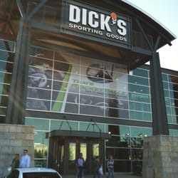 DICK'S Sporting Goods