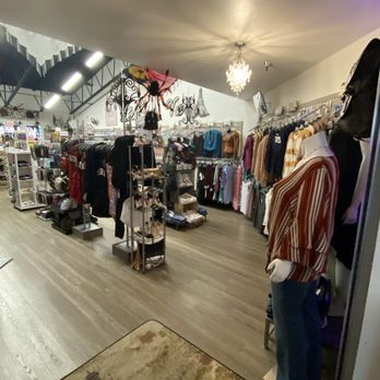C'est La Vie Affordable Fashions - More gifts - Women's Clothing Near Me - Wasilla, Alaska