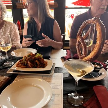 Portside Tavern - Pretzel app - American Near Me - Hyannis, Massachusetts Portside Tavern - Pretzel app - American Near Me - Hyannis, Massachusetts