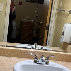Heritage Court Post Acute of Scottsdale - Filthy mirror