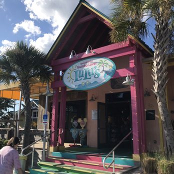 LuLu's Destin - Front of Restaurant - Seafood Near Me - Destin, Florida