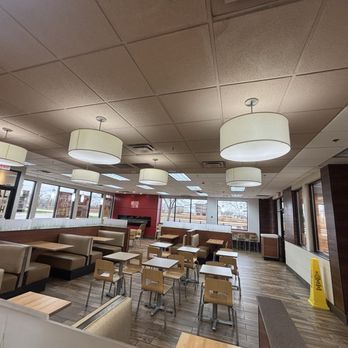 Wendy's - Inside - Fast Food Near Me - Tinley Park, Illinois Wendy's - Inside - Fast Food Near Me - Tinley Park, Illinois