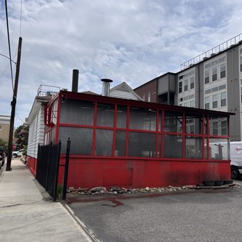 Bain Barbecue - Smokehouse out back - Barbeque Near Me - Memphis, Tennessee