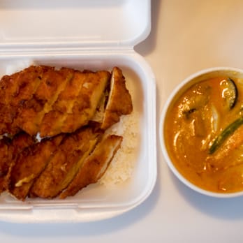 Phát Tài Imbiss - 70. Hühnerbrust paniert mit gr. Thai Curry, Kokosmilch, Basilikum - Food Near Me - Gießen, HE Phát Tài Imbiss - 70. Hühnerbrust paniert mit gr. Thai Curry, Kokosmilch, Basilikum - Food Near Me - Gießen, HE