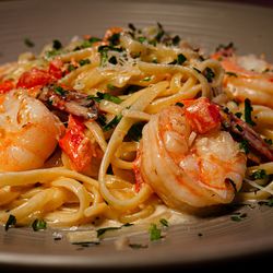 Mas Loco Cantina - Shrimp scampi al mojo de ajo