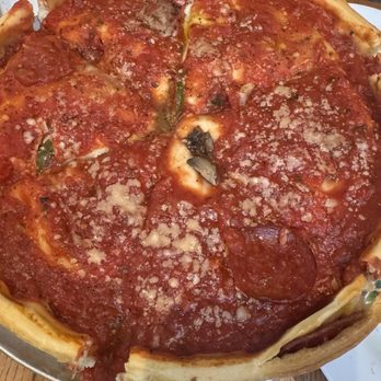 Giordano's - Pizza Near Me - Chicago, Illinois