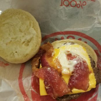 Wendy's - This burger was ice cold must have made it hours ago - Fast Food Near Me - Walnut Creek, California Wendy's - This burger was ice cold must have made it hours ago - Fast Food Near Me - Walnut Creek, California