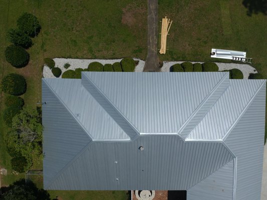 Rain Control Roofing Logo