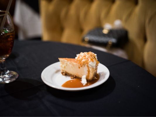 Horse in the Alley by null