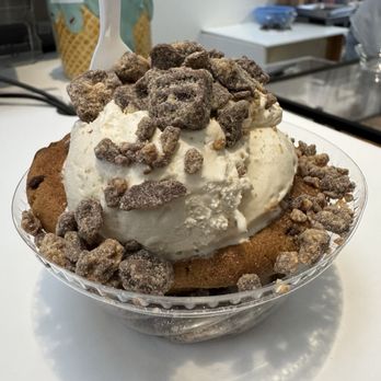 Over the Moon - Cookie cup - Ice Cream & Frozen Yogurt Near Me - San Francisco, California Over the Moon - Cookie cup - Ice Cream & Frozen Yogurt Near Me - San Francisco, California