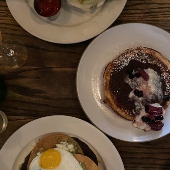 Freemans - Blueberry Pancakes, Freemans Burger, Huevos Rancheros - Breakfast & Brunch Near Me - New York, New York Freemans - Blueberry Pancakes, Freemans Burger, Huevos Rancheros - Breakfast & Brunch Near Me - New York, New York