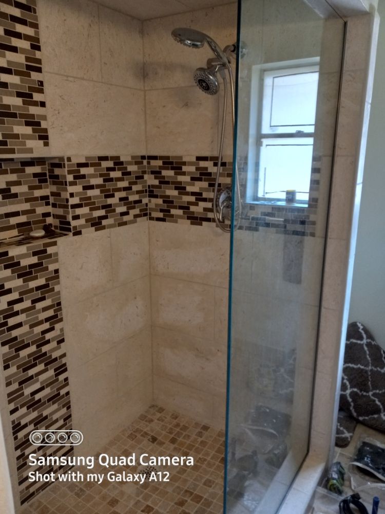 Slide of R&J Perez General Contractors
