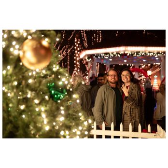 StephenJp Images - After the proposal at The Night of lights festival - Session Photography Near Me StephenJp Images - After the proposal at The Night of lights festival - Session Photography Near Me