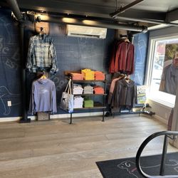 The Black Dog - Shorts display