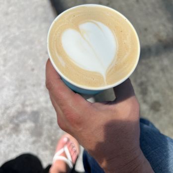 Cat & Cloud Coffee - Vanilla latte hot - Coffee Roasteries Near Me - Santa Cruz, California Cat & Cloud Coffee - Vanilla latte hot - Coffee Roasteries Near Me - Santa Cruz, California