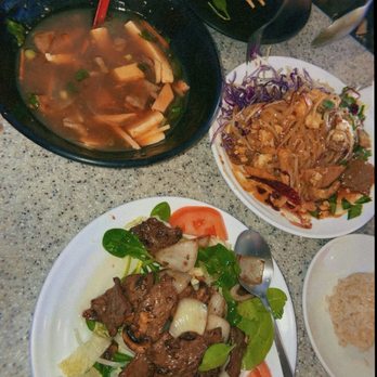 Mitasie 3 - Shaking Soy Beef Lunch Special, Large Hot and Sour Soup, Tamarine Pad Thai - Vietnamese Near Me - Huntington Beach, California Mitasie 3 - Shaking Soy Beef Lunch Special, Large Hot and Sour Soup, Tamarine Pad Thai - Vietnamese Near Me - Huntington Beach, California