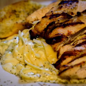 Turtle Mountain Brewing - South - Chicken Alfredo Pasta. Amazing flavor. This is my go-to for my posta craving. - New American Near Me - Rio Rancho, New Mexico Turtle Mountain Brewing - South - Chicken Alfredo Pasta. Amazing flavor. This is my go-to for my posta craving. - New American Near Me - Rio Rancho, New Mexico