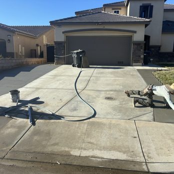GFA Masonry and Concrete - Finishing off the driveway with extensions and completed short wall on the left - Masonry/Concrete Near Me - Palmdale, California