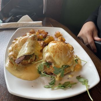 The Hazel Room - Bacon Egg Benedict - Breakfast & Brunch Near Me - Portland, Oregon The Hazel Room - Bacon Egg Benedict - Breakfast & Brunch Near Me - Portland, Oregon