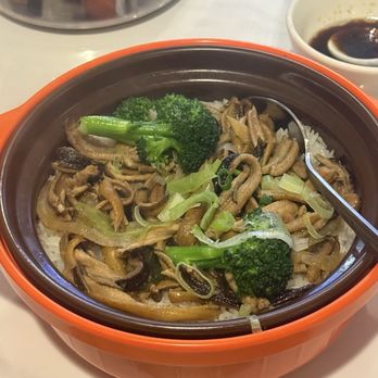 Taishan Cuisine - Eel Claypot Crispy Ric - Chinese Near Me - San Francisco, California Taishan Cuisine - Eel Claypot Crispy Ric - Chinese Near Me - San Francisco, California