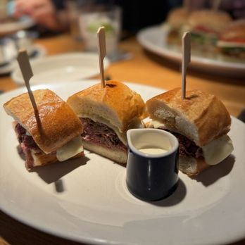 R+D Kitchen - New American Near Me - Yountville, California R+D Kitchen - New American Near Me - Yountville, California